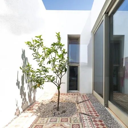 Vinangelo, A Cycladic Elegant On Paros Island Villa *