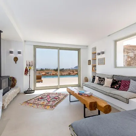 Vinangelo, A Cycladic Elegant On Paros Island Villa *