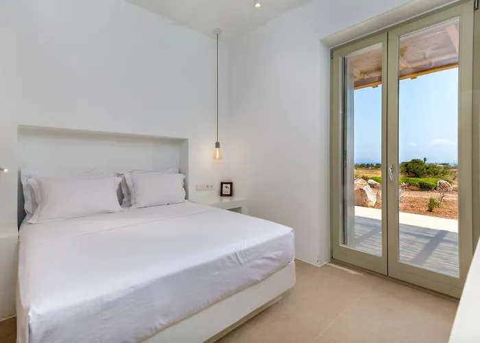 Vinangelo, A Cycladic Elegant On Paros Island Glifades