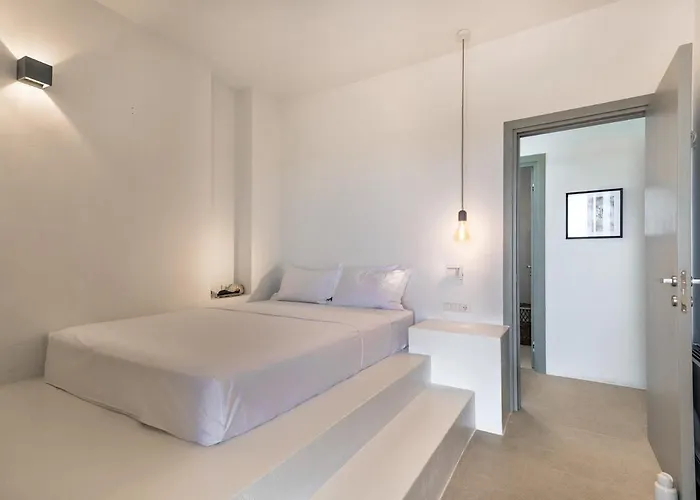 Vinangelo, A Cycladic Elegant On Paros Island Glifades